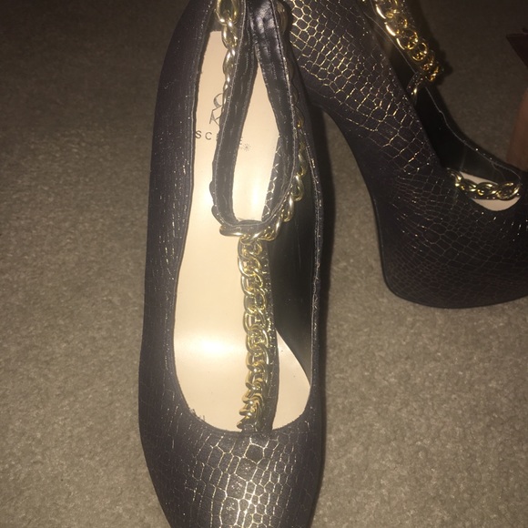 Scene platform high heel snake skin pumps - Picture 2 of 5